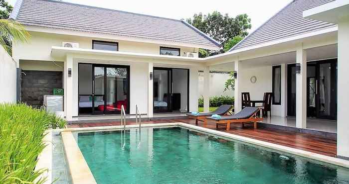 Swimming Pool Villa Suriyah