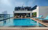 สระว่ายน้ำ 2 Adaline Hotel & Suite