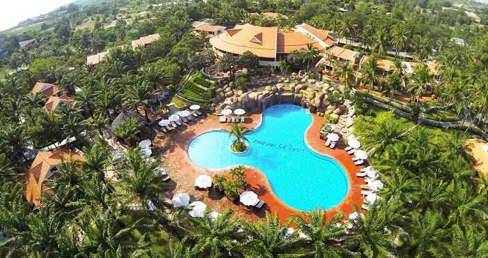 Hồ bơi Phu Hai Beach Resort & Spa