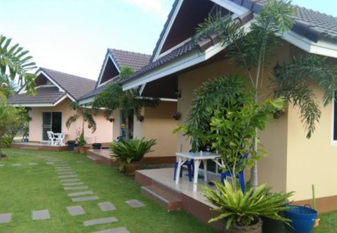 Exterior Sunset Resort at Lake Mabprachan