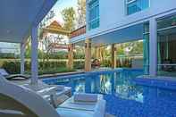 สระว่ายน้ำ Nagawari-6 Bed Room Pool Villa (16 persons)