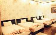 Kamar Tidur 7 White Horse Hotel