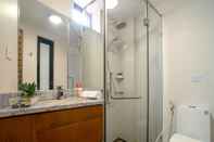 In-room Bathroom Hovi Universal