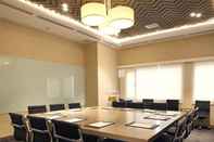 ห้องประชุม The Mini Suites Eton Tower Makati