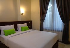 Bedroom 2 DWD Hotel Syariah