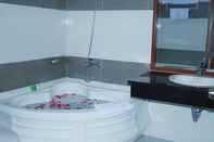 Toilet Kamar Golf Star Hotel