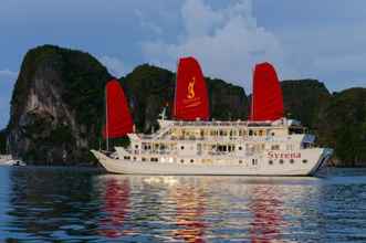 Bên ngoài 4 Syrena Cruises