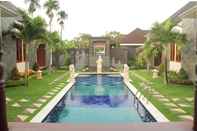 Swimming Pool Kubu Daton Homestay
