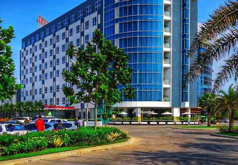 Exterior Wing Hotel Kualanamu Airport