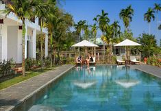 Kolam Renang 2 Green Areca Villa