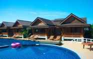 สระว่ายน้ำ 7 Sangsawan Palace Khaolak Resort