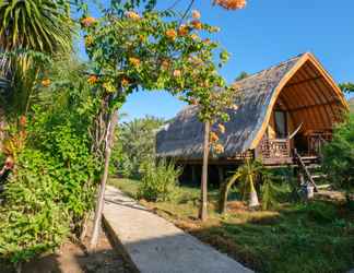 Exterior 2 Gusung Indah Bungalow