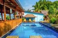 Swimming Pool Gusung Indah Bungalow