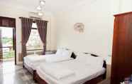 Bedroom 5 Long Tuyet Hotel