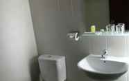 Toilet Kamar 5 Hotel Sahid Skyland City - Jatinangor