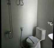 In-room Bathroom 4 Hotel Sahid Skyland City - Jatinangor