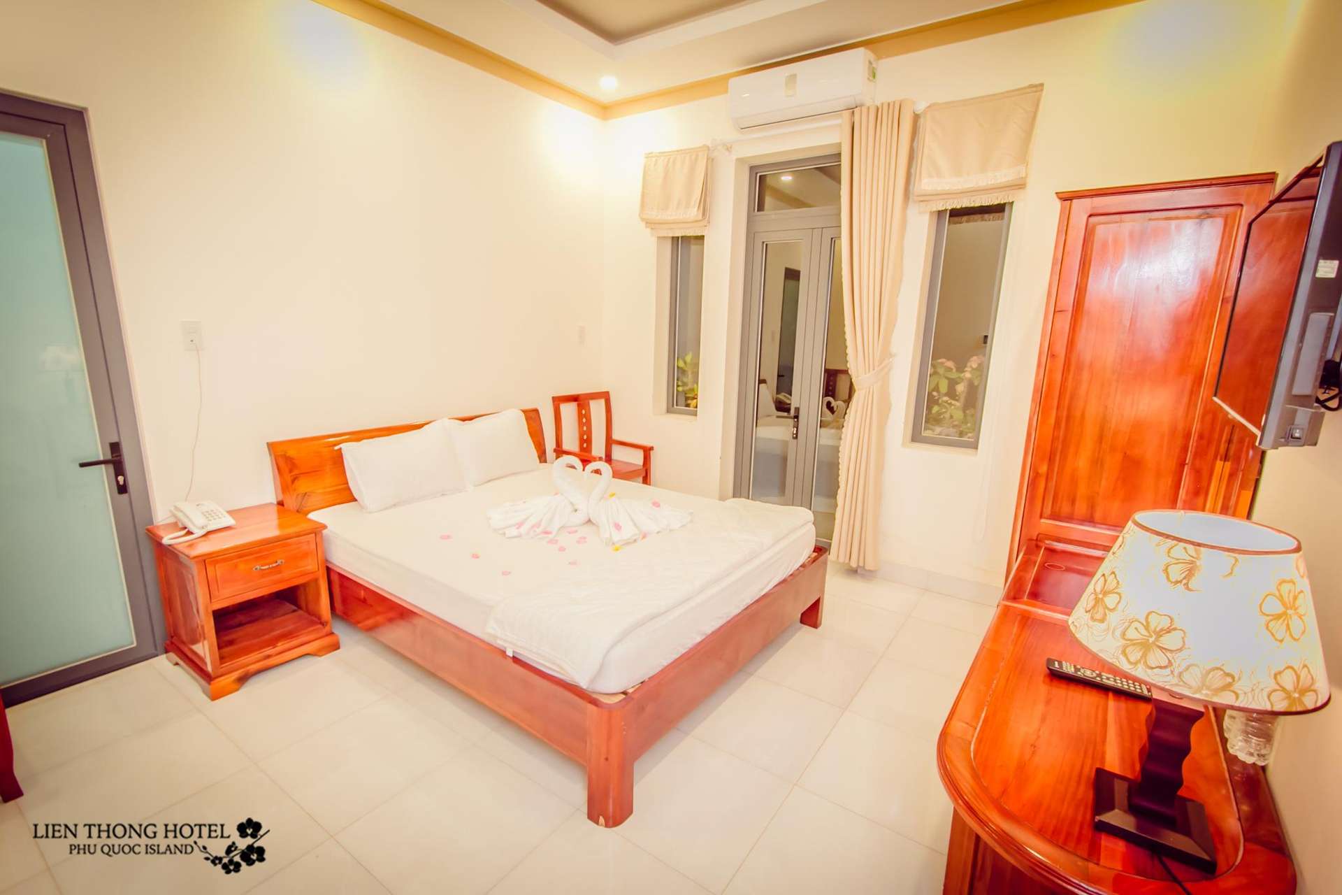 Liên Thống Hotel - Khách sạn Bãi Khem Phú Quốc