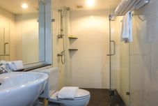 客室内バスルーム The Patra