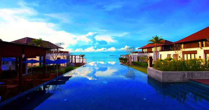 Swimming Pool The Oriental Beach Resort