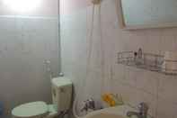 Toilet Kamar Ngoc Mai 1 Guesthouse