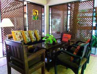 Sảnh chờ 2 Baan Tawan Guesthouse Pai