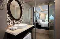 Toilet Kamar San Boutique Hotel 		