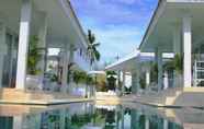 สระว่ายน้ำ 2 Harmony Villas Lombok