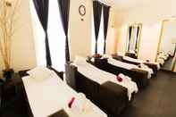 Layanan Hotel White Sand Doc Let Resort & Spa