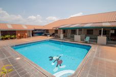 Swimming Pool Green Beach Room