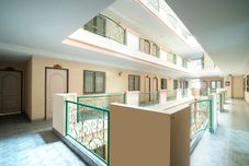 Common Space Green Beach Room