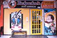 Luar Bangunan Backpacker's Stay Services