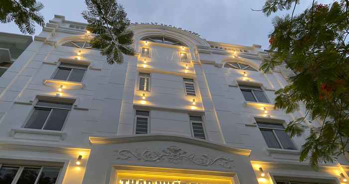 Exterior Thap Nhat Phong Hotel 2