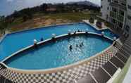 Swimming Pool 4 D'Embassy Serviced Residence Suites