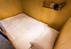 ห้องนอน 6 Z'S Hostel @Tha Phae Gate