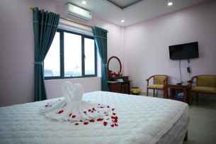 Bao Long Hotel, THB 561.57