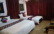 Kamar Tidur 5 Black H'mong View Hotel