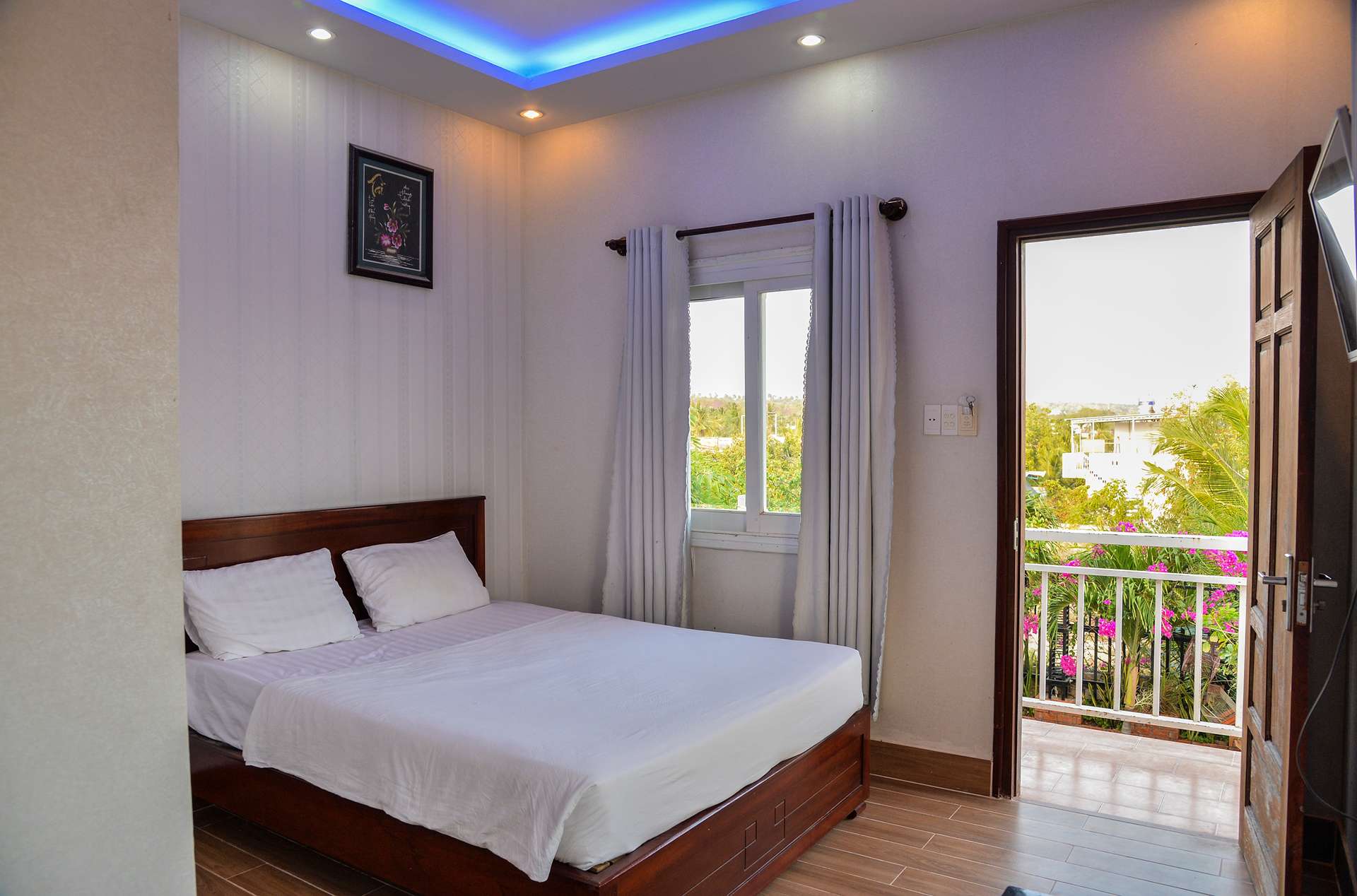 An Vinh Analog House - LE BONHEUR - Khách sạn Mũi Né gần biển