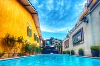 Swimming Pool Yeng Keng Hotel