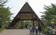 Exterior 2 Tre Xanh Hotel - Giang Dien Park