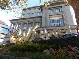 Onih Hotel, USD 83.96