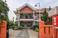 Bangunan OYO 1156 Fanybella Homestay