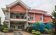 Exterior 3 OYO 1156 Fanybella Homestay