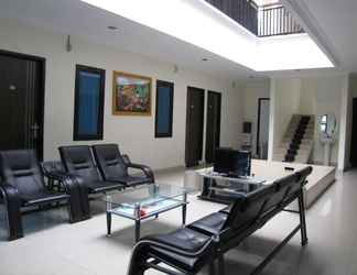 ล็อบบี้ 2 Modern Room near Stadion Utama Sepakbola Riau (D19)