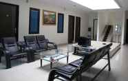 ล็อบบี้ 6 Modern Room near Stadion Utama Sepakbola Riau (D19)