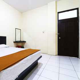 Bedroom 1 Guest House Taman Sari Syariah, ATM Bank BCA 2907-RSIA Syafira 酒店