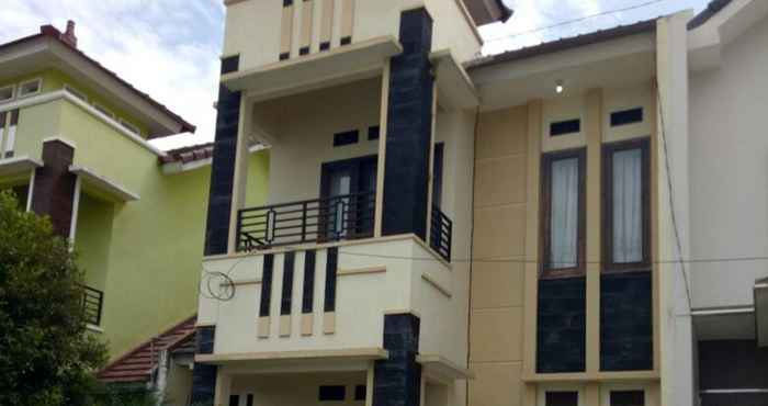 Exterior  Three Bedroom Family Villa near Museum Angkut at Kusuma Estate Kav 8