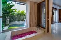 In-room Bathroom Sithala Villa Seminyak