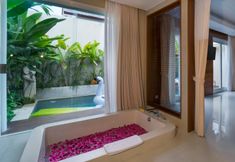 In-room Bathroom 4 Sithala Villa Seminyak