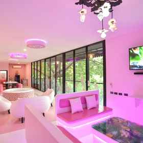 Bed Villa Resort Chiang Rai 1, Khách sạn LaBelle Clinic (ลาเบลล์ คลินิก) By หมอแหม่ม