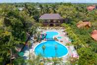 Kolam Renang My Khanh Resort